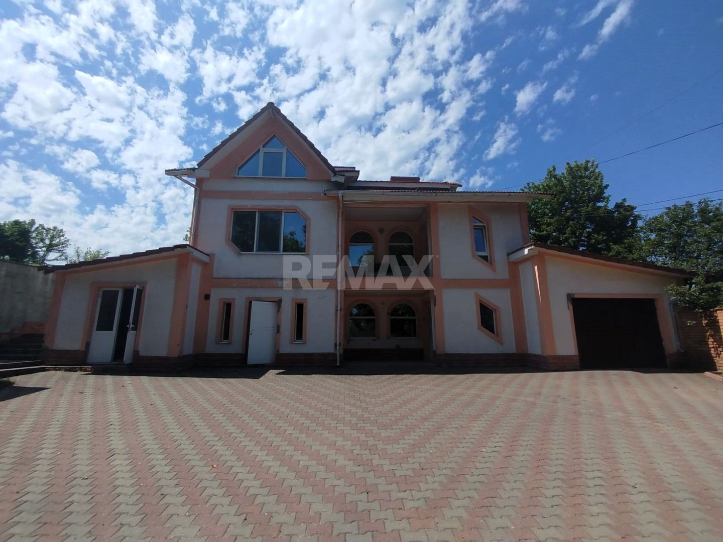 Casă spațioasă cu 2 niveluri | 273 m² Suprafață Totală | 12 ari | 3 dormitoare + living | Anenii Noi – Ruseni - Poză 1