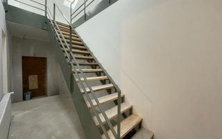 Spatiu comercial ultracentral cu vitrina si intrare direct din strada - Poză 9