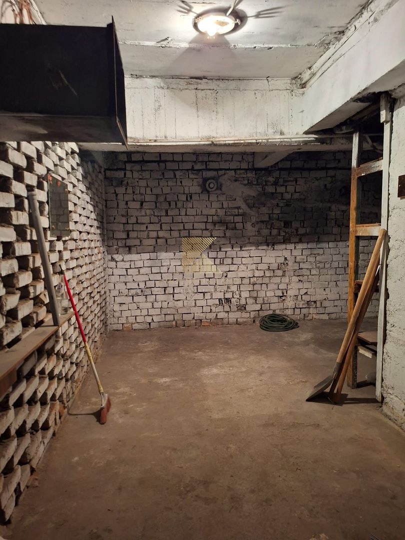 Garaj de vânzare – Bulevardul Victoriei, Brașov - Poză 4