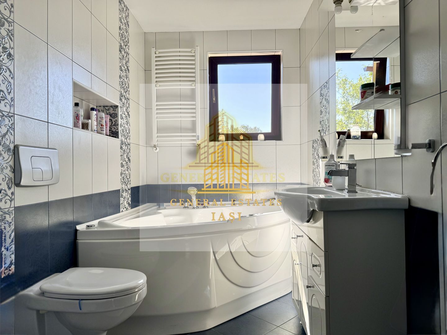 Vânzare Casă D+P+E - Full echipată în Bucium, Plopii fară soț - Poză 17