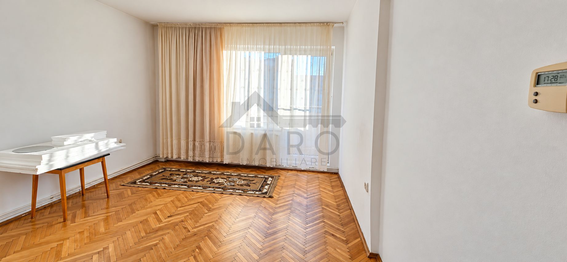 Vând apartament cu trei camere Tudor confort 1 - Poză 2