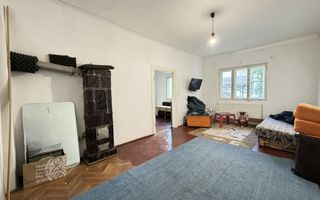 Casa de vanzare in Andrei Muresanu | zona strazii Brasov - Poză 1