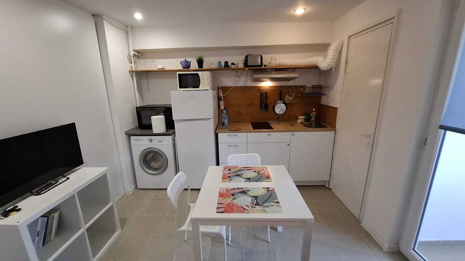 STUDIO- OBOR, BLOC REABILITAT, DORMITOR SEPARAT, MODERN - Poză 6