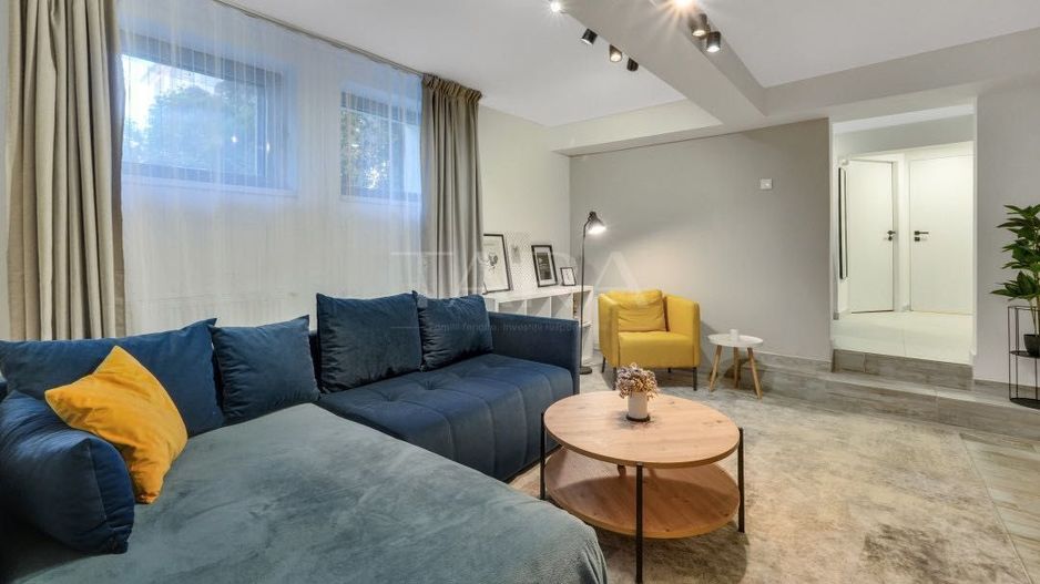 Garsonieră renovată integral, ideală pentru investiție sau regim hotel - Poză 2