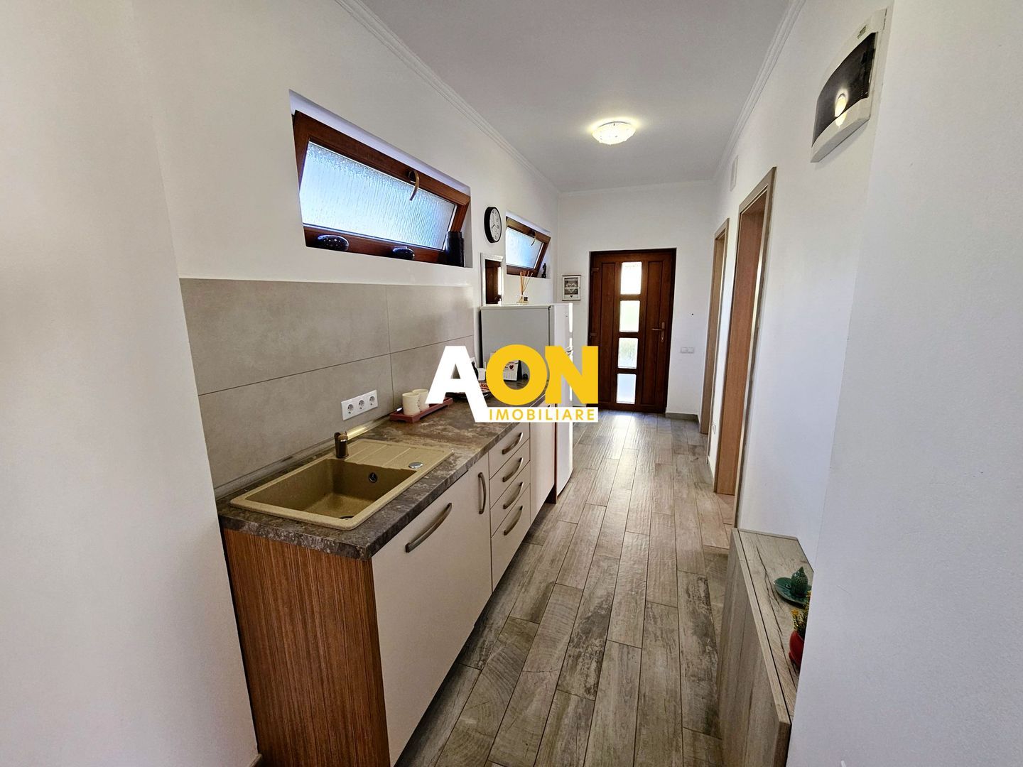 Apartament 2 camere, la casa, zona Centru - Poză 3