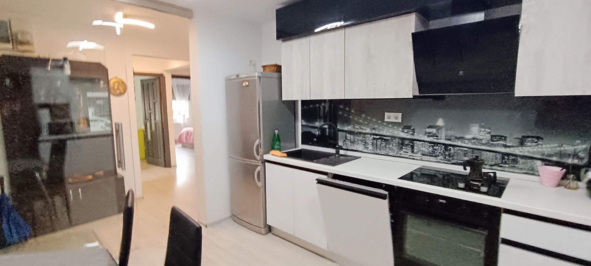 Apartament cu 3 camere decomandate,mobilat-Astra - Poză 6