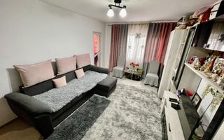 Apartament 2 Camere Decomandat Nicolina 53 Mp Bloc 1988 - Poză 1