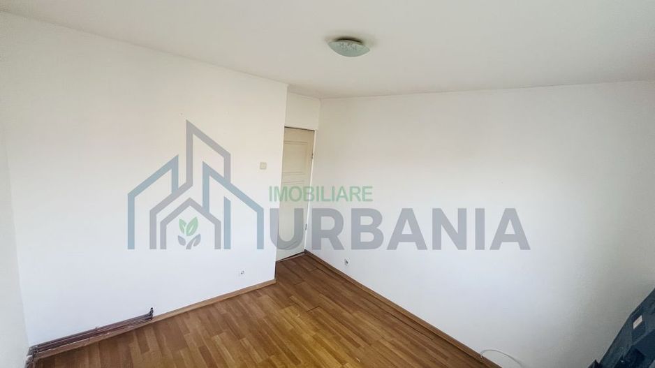 Apartament 3 camere decomandat, Alexandru cel Bun, Iași - 107.000 EUR - Poză 4