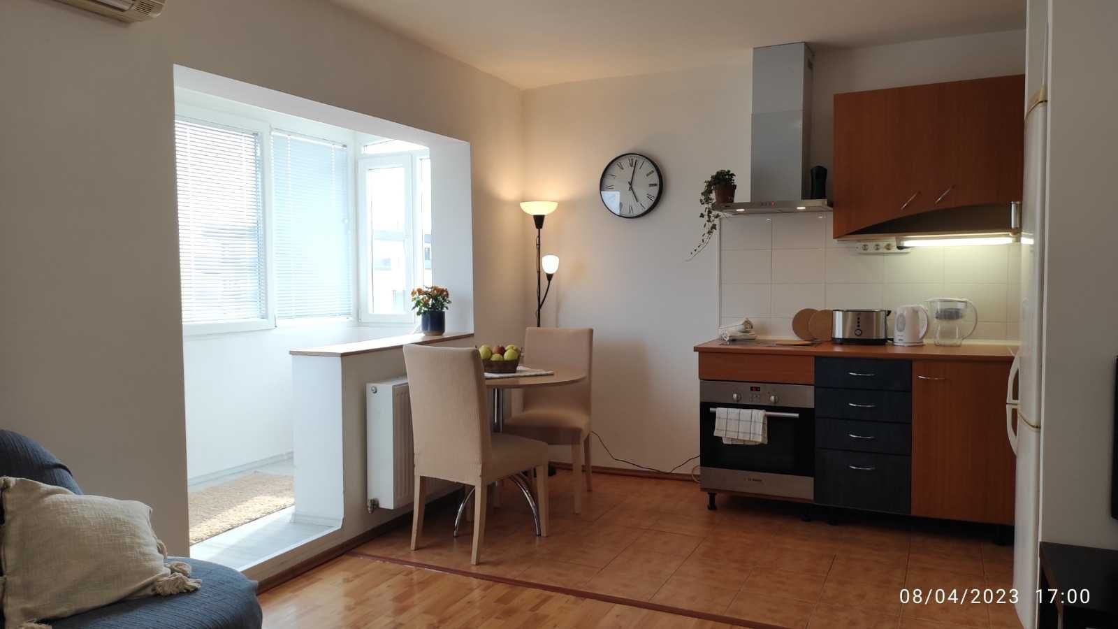 Apartament în chirie 3 camere- Aviației - Poză 2