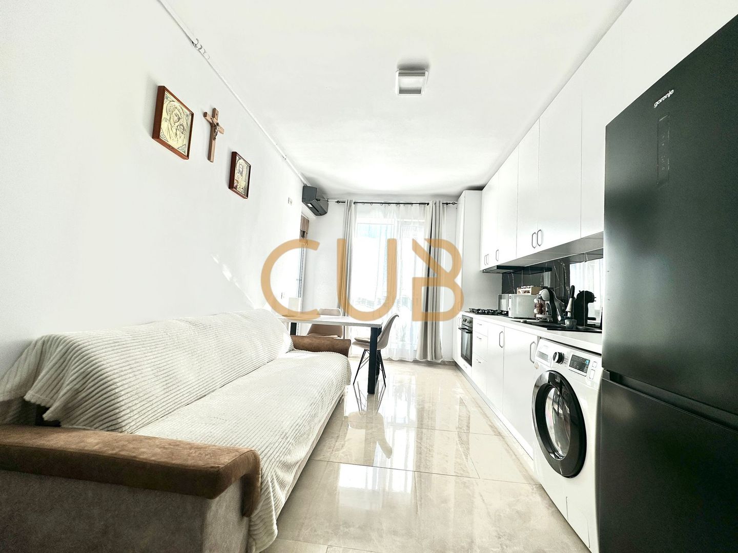 Ap 2 cam | bloc nou, lift, parcare | Giroc - Hotel IQ, str. Neptun - Poză 2