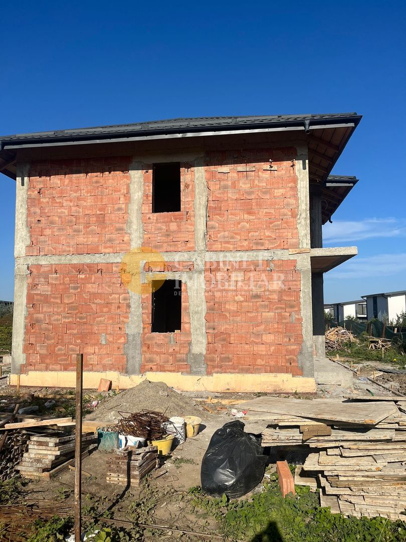 Vila 5 Camere 415 MP TEREN PLATOU BELDIMAN - Poză 4