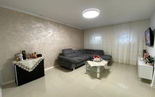 Casă individuală renovată -teren 209 mp- zona Terezian- Sibiu - Poză 3