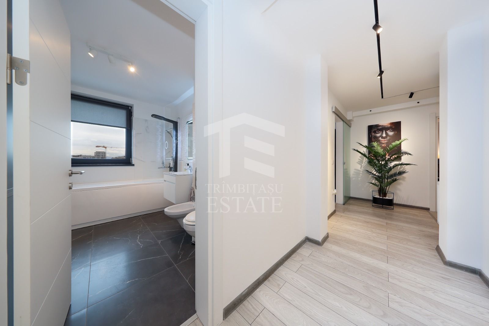 REZERVAT!   Apartament 2 camere,80 mp utili+parcare subterana-Coresi - Poză 7