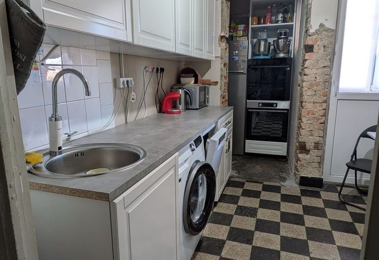 Apartament în bloc tip vilă balcon si beci– Astra, Brașov | Etaj 2/2 - Poză 8