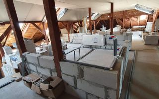 Apartament de vanzare zona Cetate posibilitate investitie ! - Poză 2