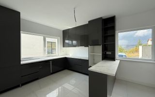 Casa individuala de vanzare - Zona Vivo / Floresti - Poză 5
