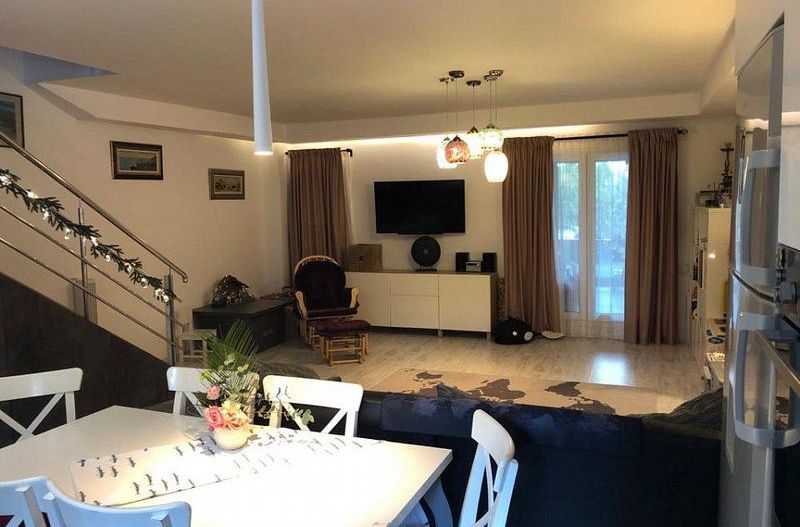 Vila mobilata si utilata, curte, terasa inchisa, parcare - Poză 1