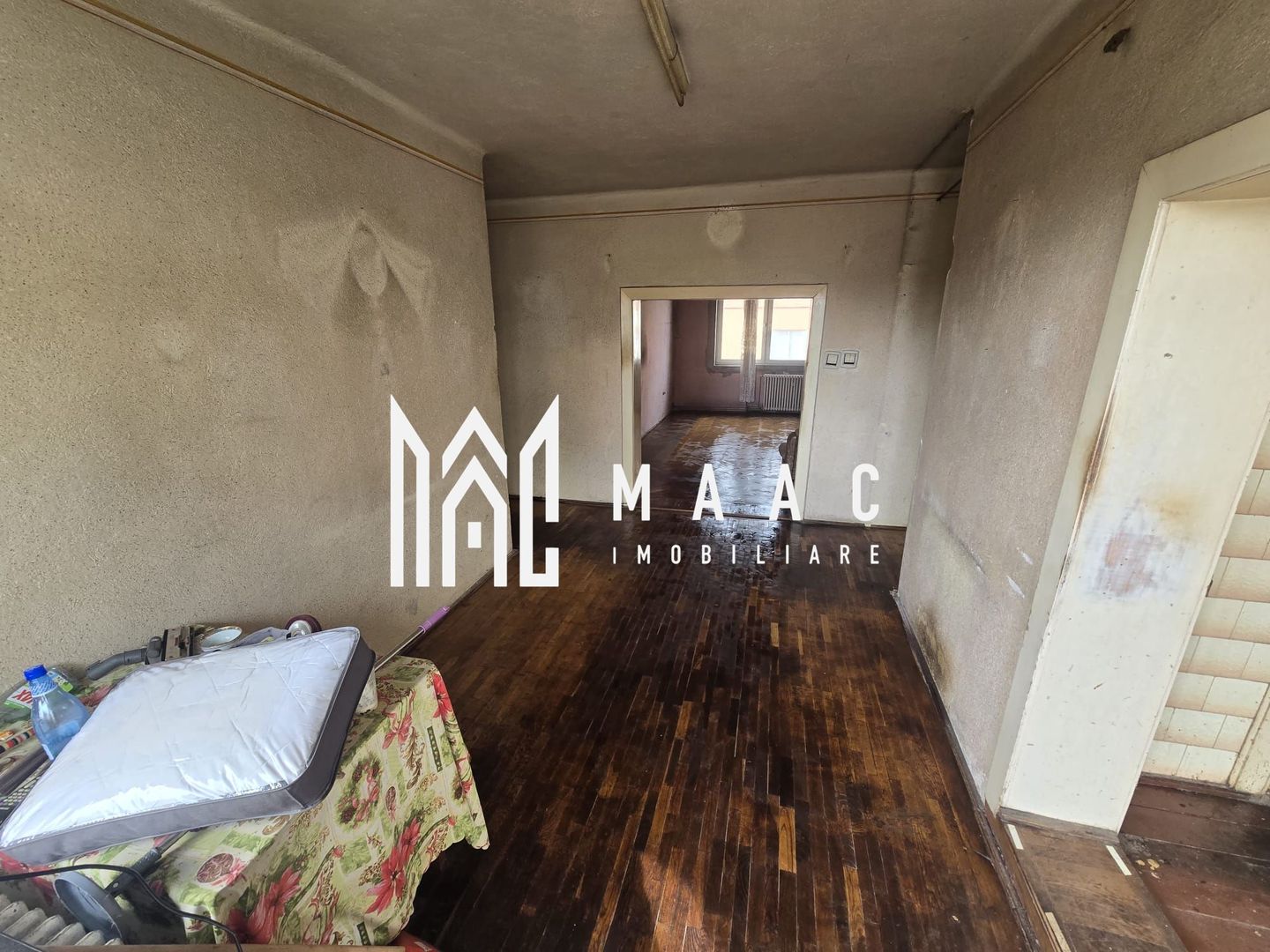 Apartament la casa 4 camere 300 teren zona Centrala - Poză 9