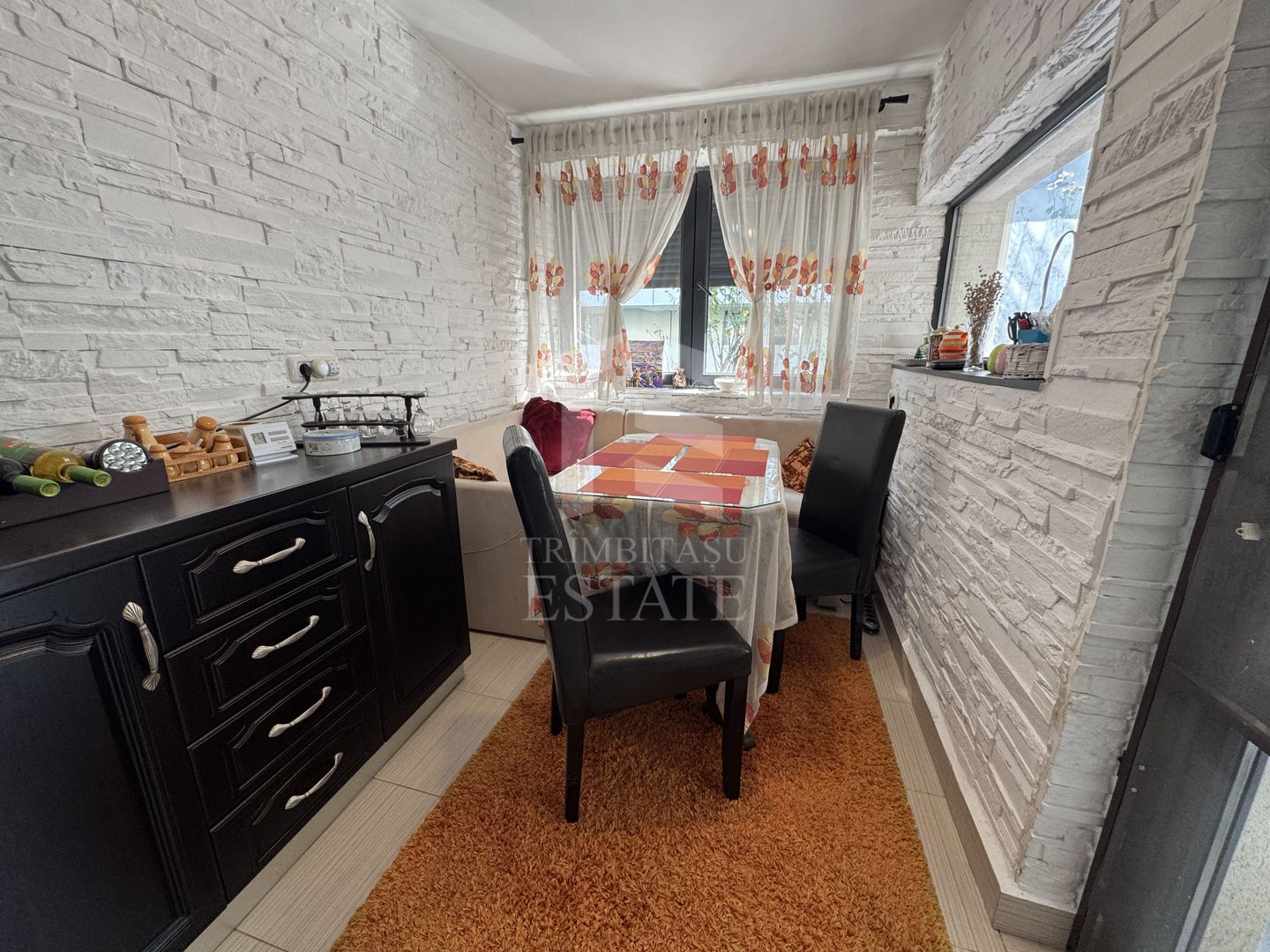 Domnesti Duplex 4 Camere 160 mp - Poză 7