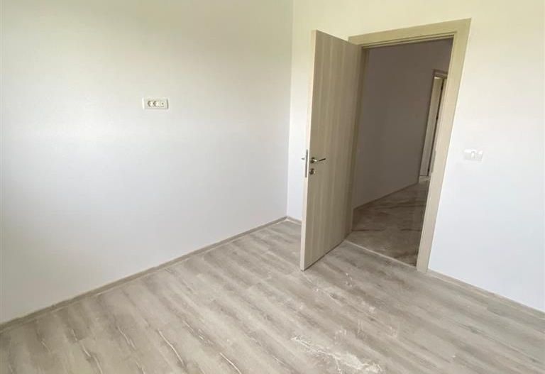 Vand duplex P+E 120mp 3 bai 4 dormitoare Mosnita Noua - Poză 12