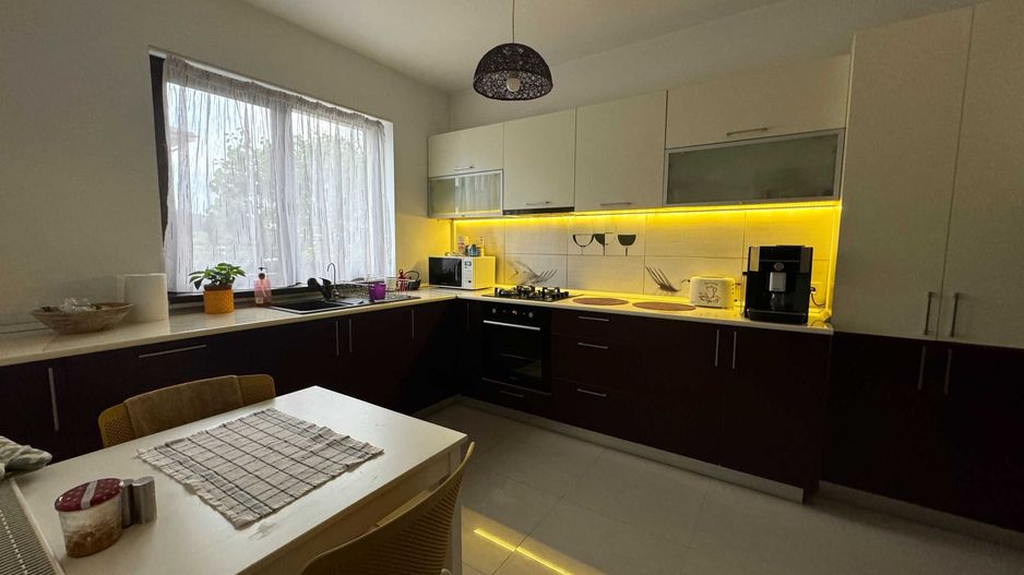 Casă de închiriat Odai-Otopeni| curte 300 mp | panouri fotovoltaice - Poză 6