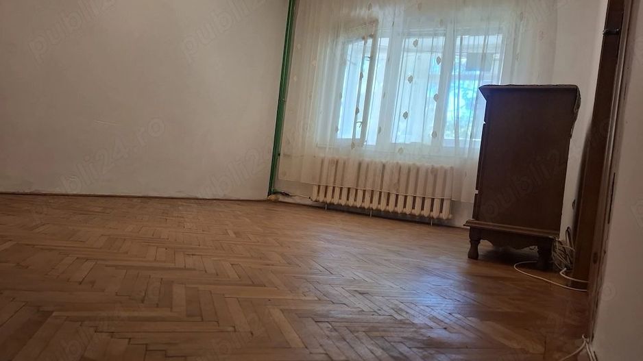 Vanzare Garsoniera Vitan | 40 mp | Parter Inalt Bloc Reabilitat cu Balcon - Poză 2