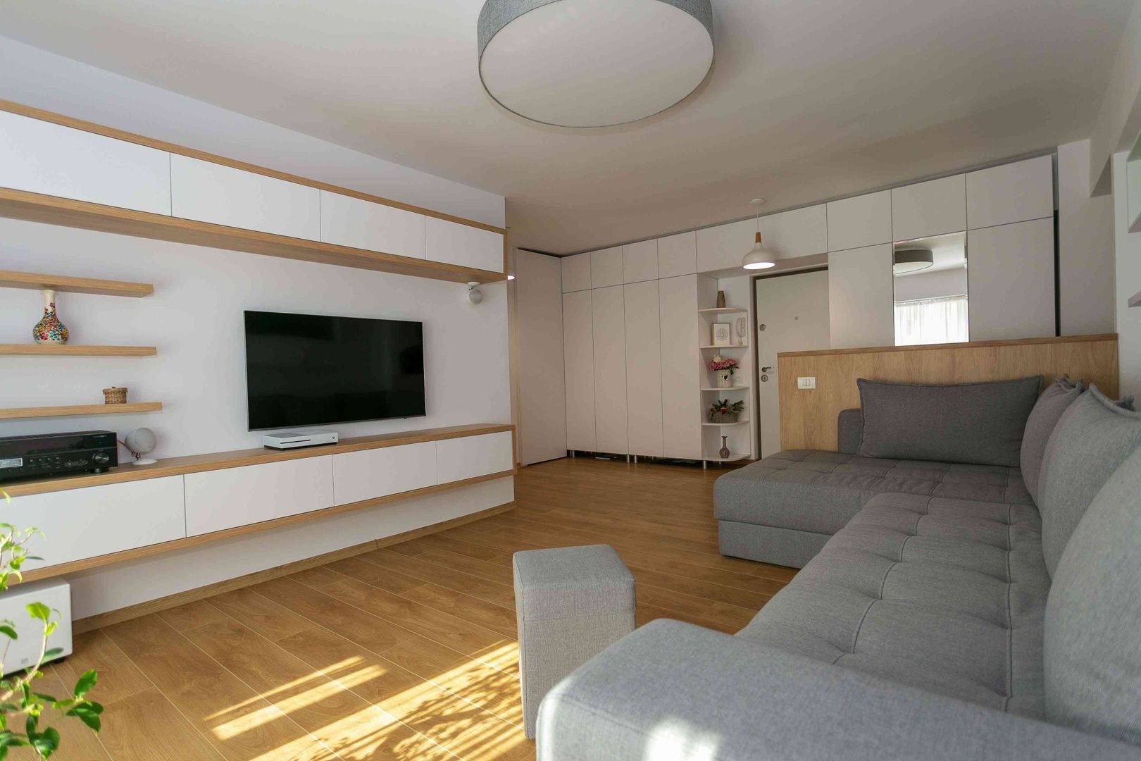 Apartament  Victoriei // Titulescu - Poză 2