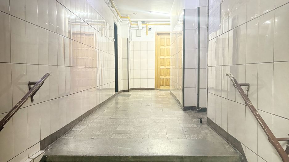 2 camere decomandat Dristor Metrou 53mp+ balcon 5mp et 6/10 bloc 1978 - Poză 22