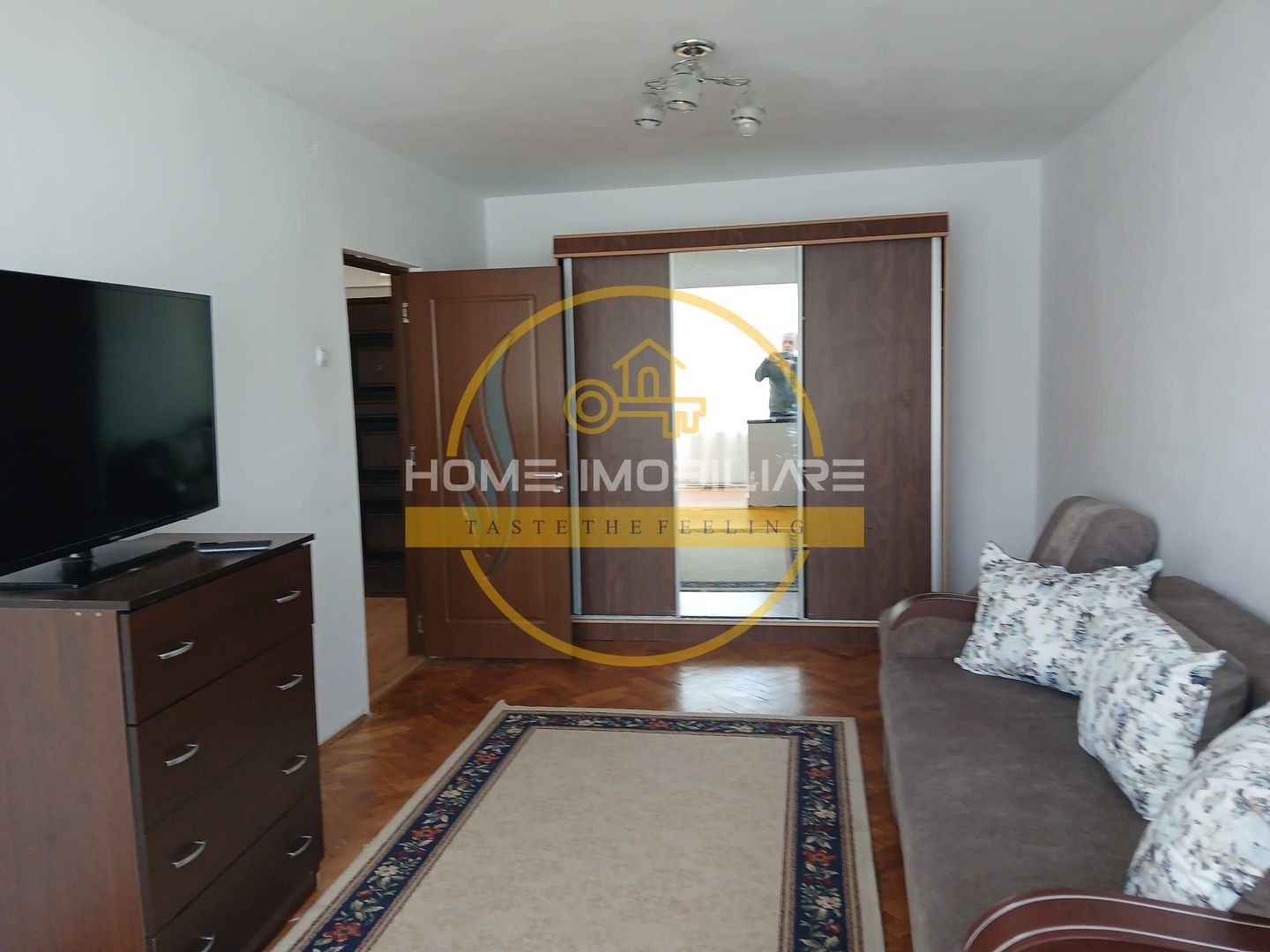 Apartament cu 2 camere/ 48mp/ zona Podu Ros - Poză 3