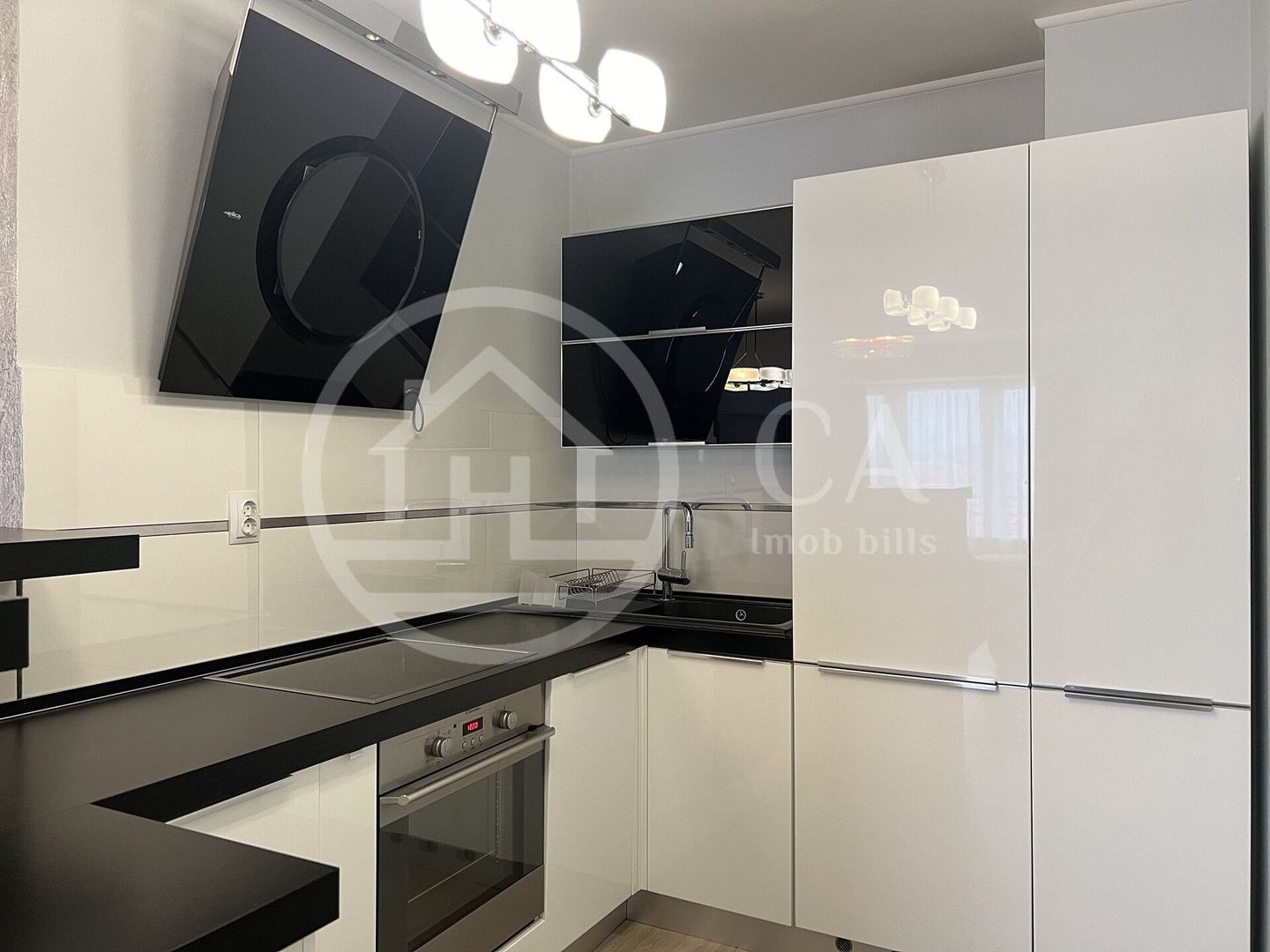 Apartament cu 3 camere de inchiriat in Luceafarul Oradea - Poză 3