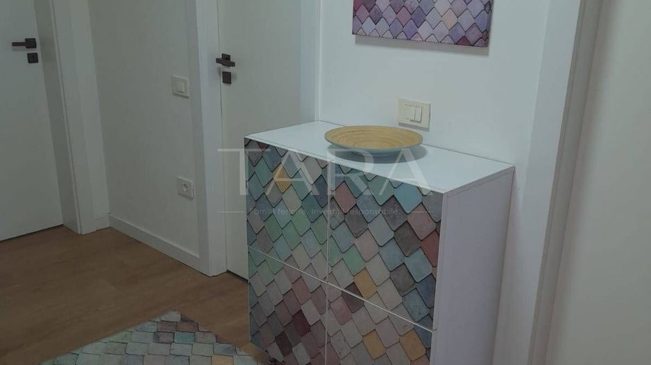 Apartament spațios, 3 camere funcționale, 2 balcoane. - Poză 3