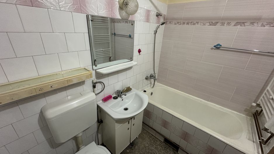 Apartament 2 camere etaj 2  decomandat - Poză 21