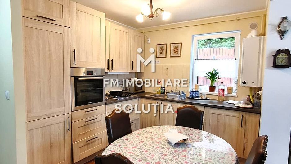 Apartament 3 camere, la curte, zona Valea Borcutului! - Poză 2