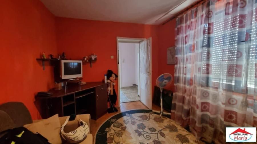 BRASADAS vinde ap 2 cam + balcon etaj 4/4 Solidaritatii. - Poză 5