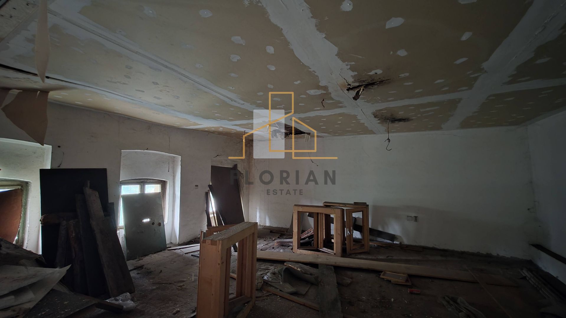 Spatiu Comercial-Apartamente Traian - Cladire integrala - Poză 23