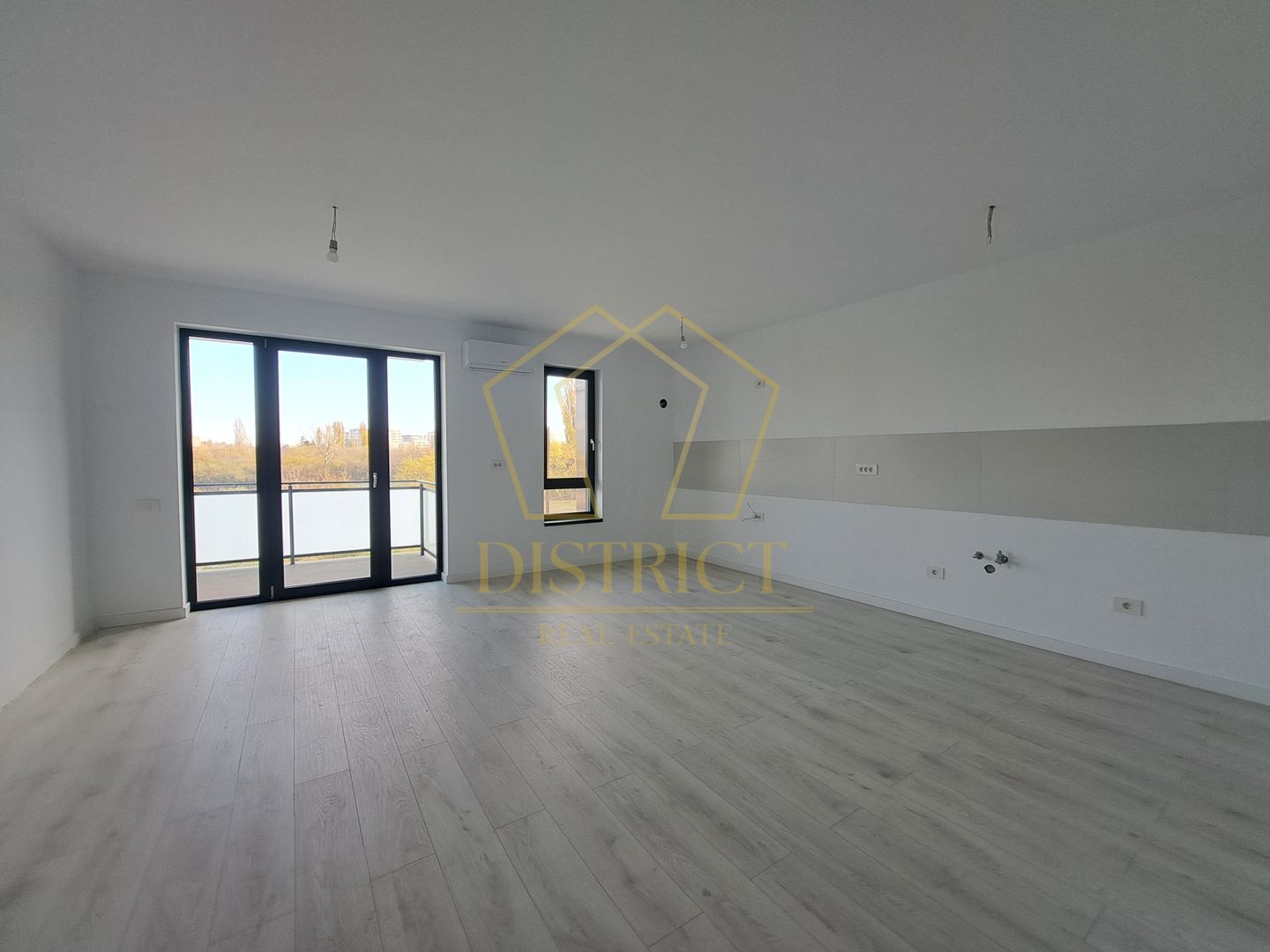 Apartamente finisate cu o camera | Terasa 9 mp | Torontalului - Poză 2