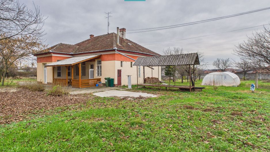 CONAC IMPRESIONANT ÎN GHIOROC - Poză 22