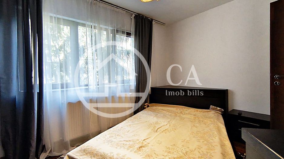 Apartament de închiriat cu 4 camere în zona Rogerius, Oradea - Poză 1