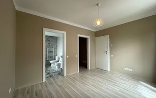 Casă / Vilă cu 4 camere de închiriat - Dezmir - Poză 10