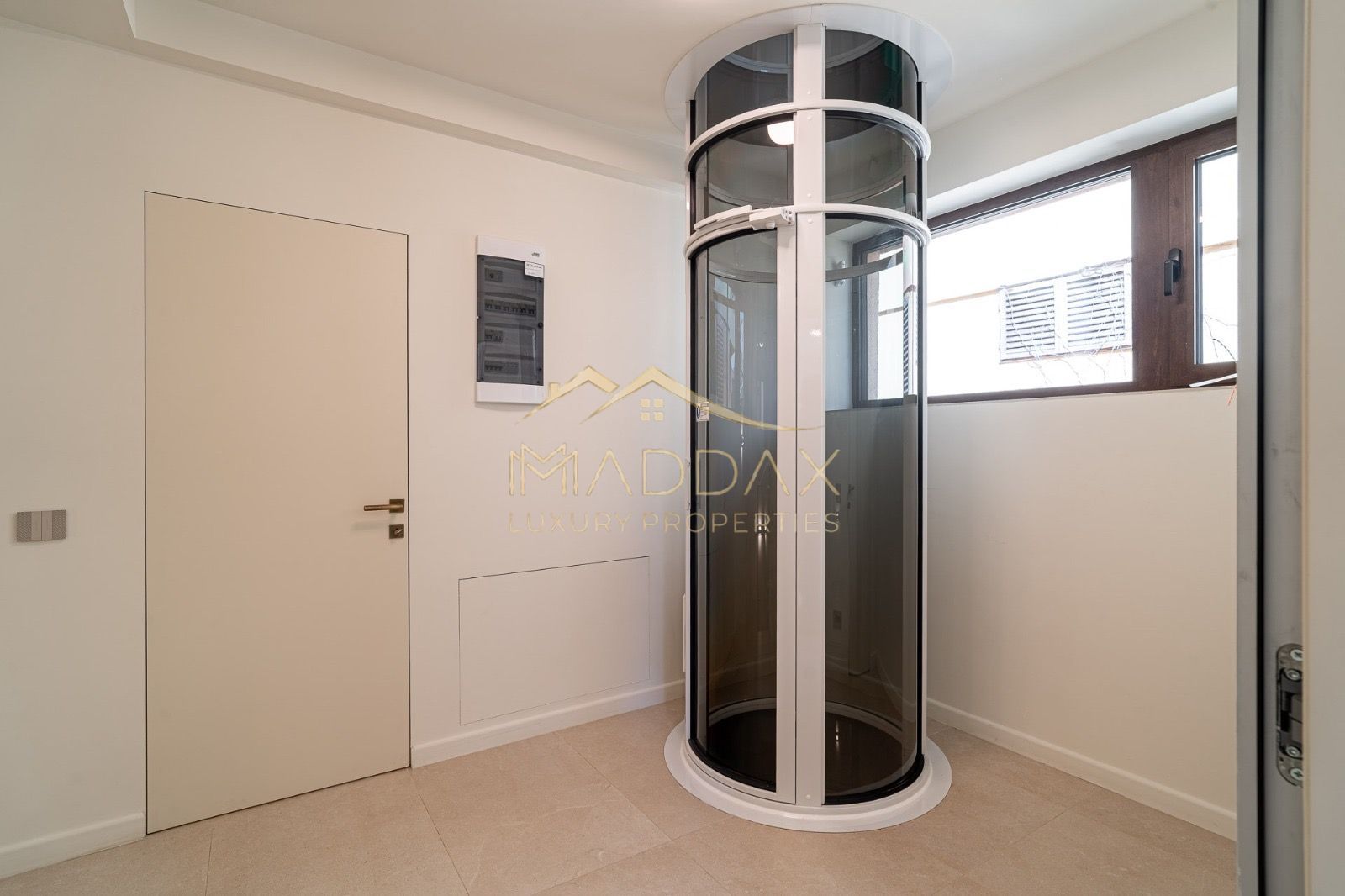 Vila Unica Noua cu 8 camere *300mp* /fotovoltaice si pompa cladura// Dorobanti - Poză 33