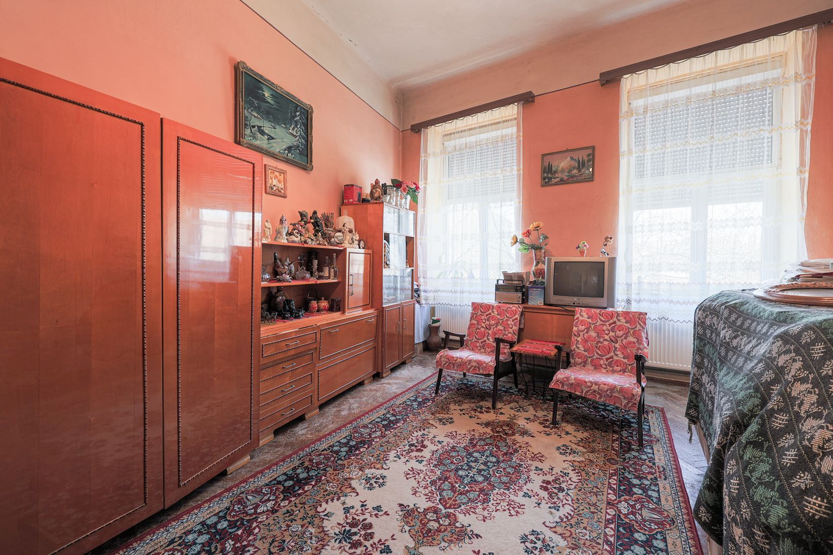 Apartament Clasic - str. Marasesti - Garaj & Gradina - COMISION 0% - Poză 2