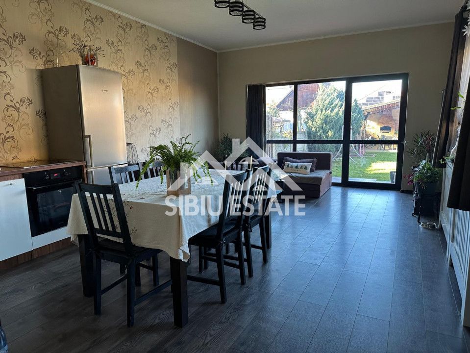 Casa tip duplex 5 camere 350 mp teren terasa cu zona gratar si pivnita - Poză 7