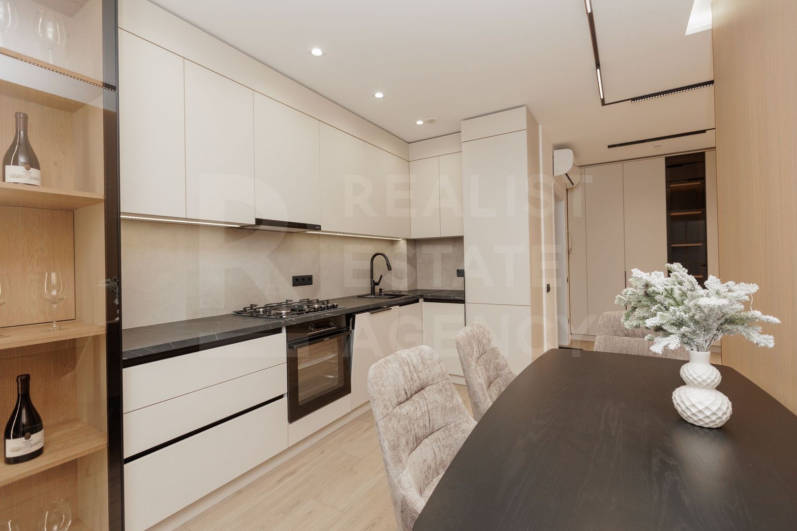 Vânzare, apartament, 3 dormitoare+living, str. Ion Buzdugan, Buiucani - Poză 14