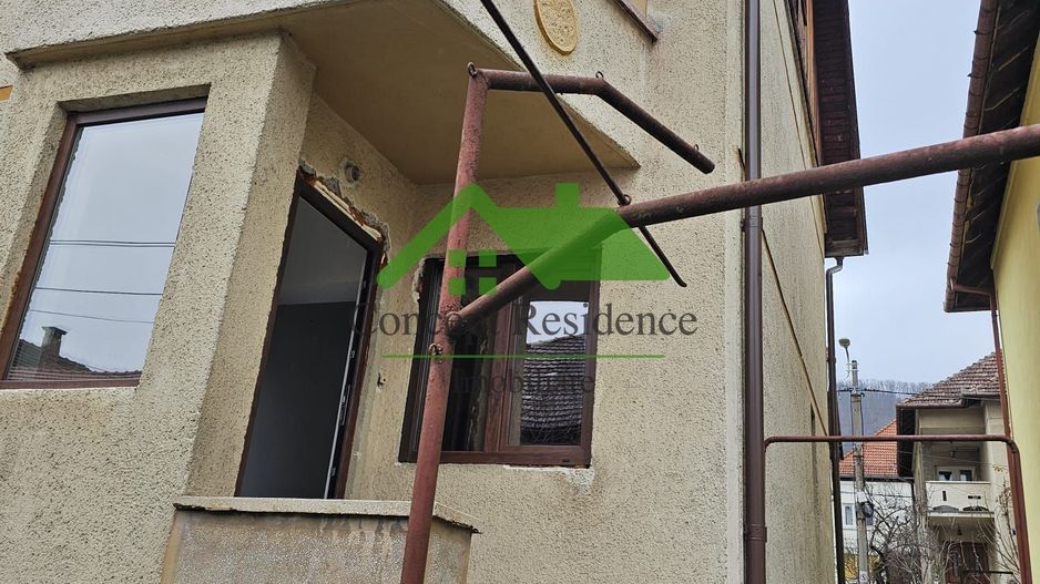 Exclusiv!Casa tip duplex renovat 2024, 200 mp construiți– Traian Vuia - Poză 1