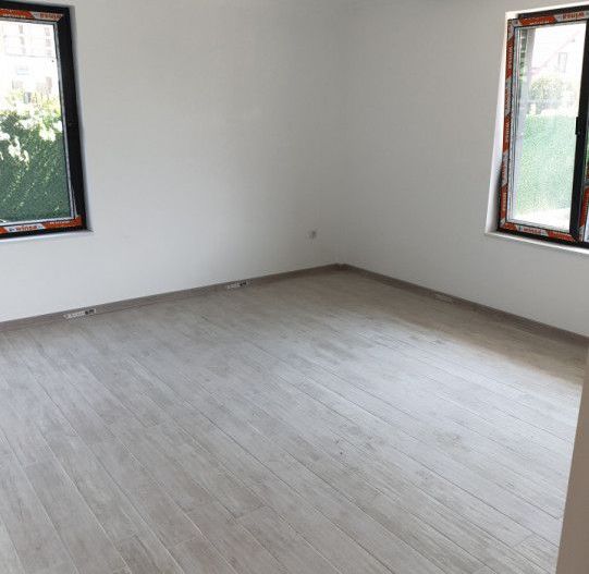 De Vanzare Casa in stil mediteranean in Stefanesti - Poză 5