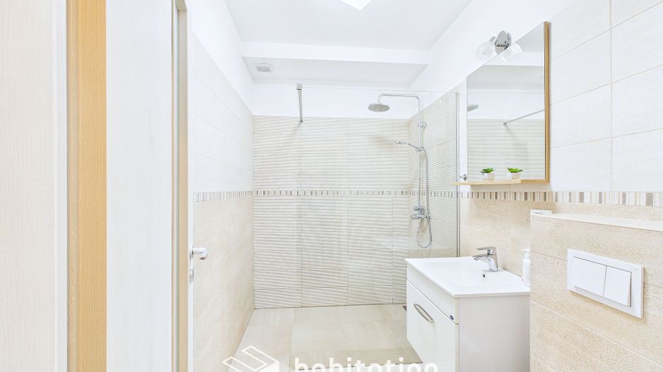 Apartament spațios cu curte și garaj – confortul unei case moderne - Poză 19