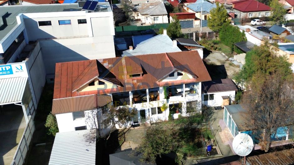 Casă cu piscină la preț de apartament - Ploiești - Teren 621 Mp - Poză 14