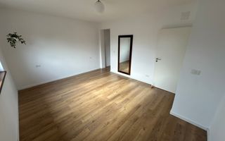 Casa deosebita intr-un cartier privat cu bariera - Poză 34