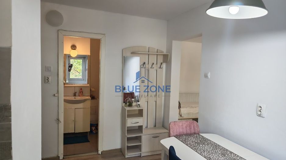 Mall Vitan | Garsonieră 40,6 mp | Renovată complet | Etaj 3 - Poză 2