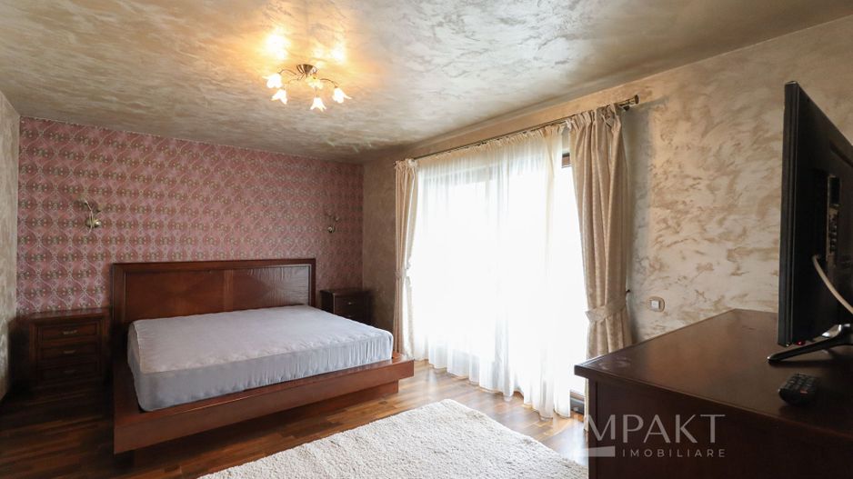 Casa deosebita cu teren de 900mp in cartierul Faget - Poză 13